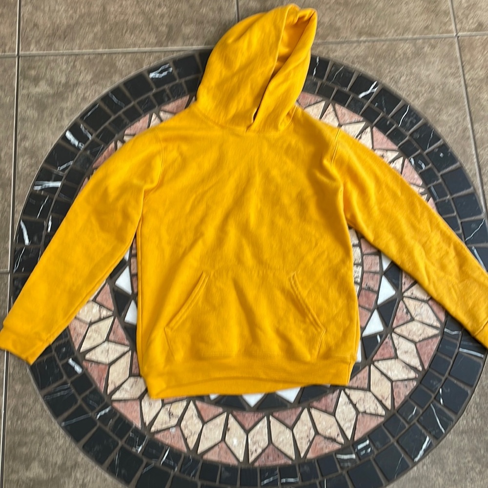 Hanes Yellow hoodie: youth large